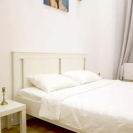 Oak Tree * 布加勒斯特